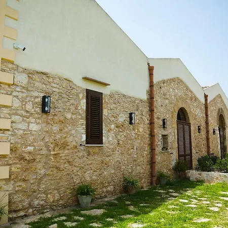Casale La Macina Scopello Aparthotel 2*