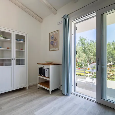Aparthotel Casale La Macina 2*